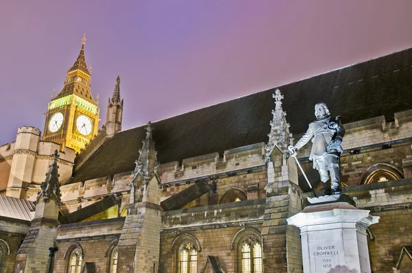 Oliver cromwell socha v Londýně, Anglie — Stock fotografie