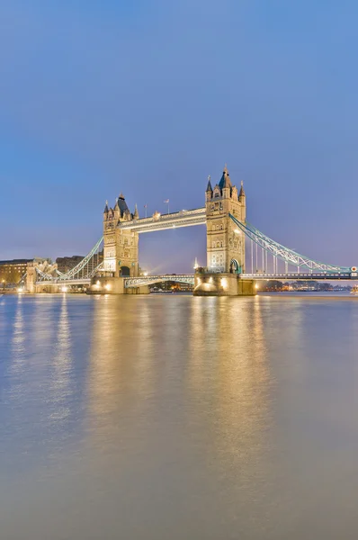 Tower Bridge i London, England - Stock-foto