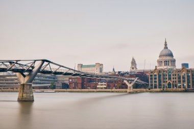 Millenium bridge, Londra, İngiltere