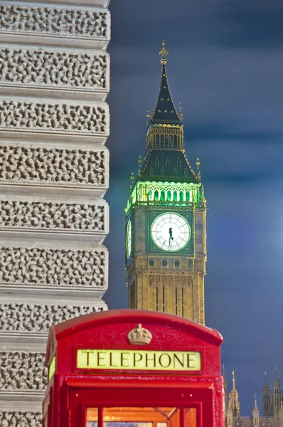 런던, 영국에서 빨간 전화 — 스톡 사진