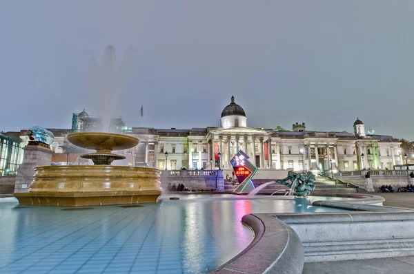 Трафальгарская площадь в Лондоне, Англия — стоковое фото
