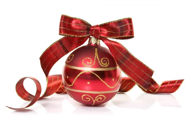 弓を使って赤いクリスマス安物の宝石 — ストック写真