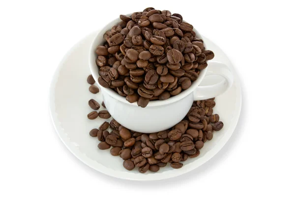 Weiße Tasse mit Kaffeebohnen — Stockfoto