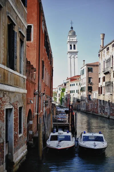 Scena tipica della città di Venezia in Italia . — Foto Stock