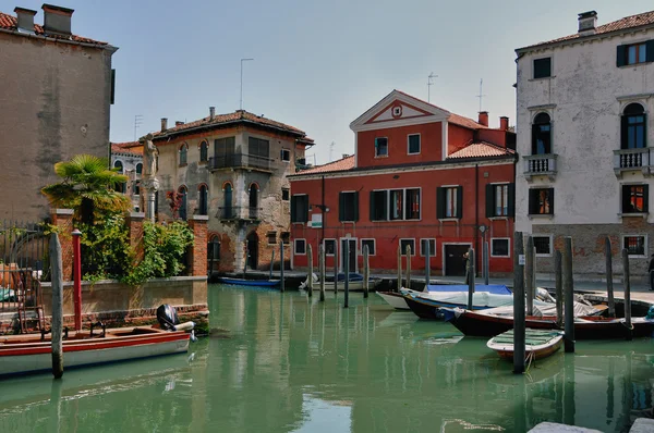 Typische Szenen rund um Venedig in Italien — Stockfoto