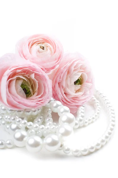Fleurs roses et perles de perles — Photo