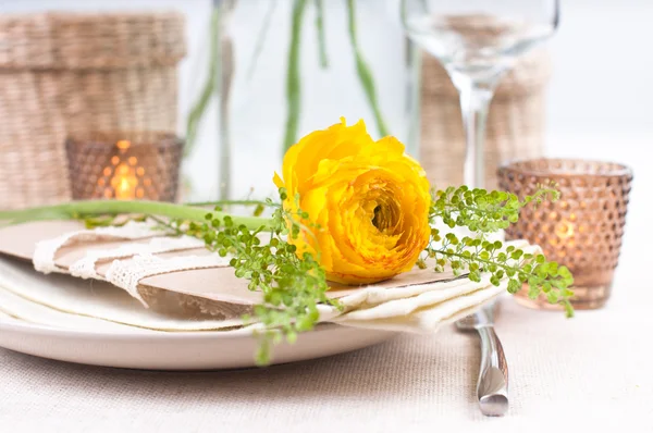 Festive table setting with flowers — Stock Photo, Image