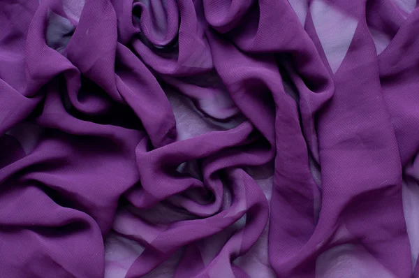皱紫色雪纺面料 — 图库照片