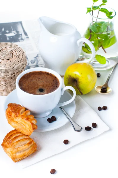 Café da manhã, café, doces e frutas — Fotografia de Stock