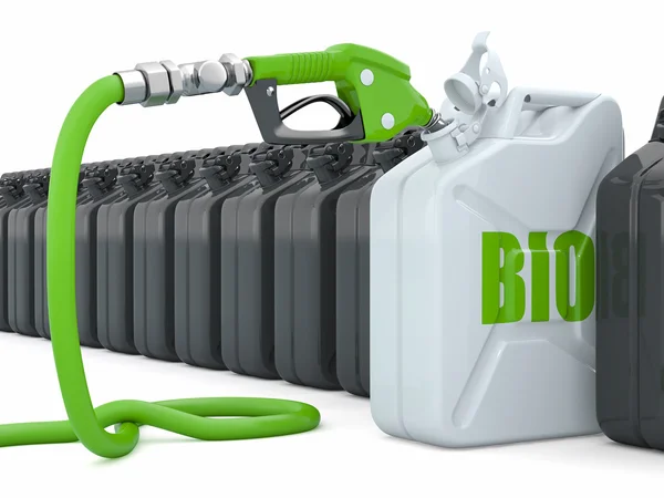 Биотопливо. Сопло газового насоса и канистра — стоковое фото