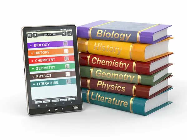 E-book reader. učebnice a tablet pc. — Stock fotografie