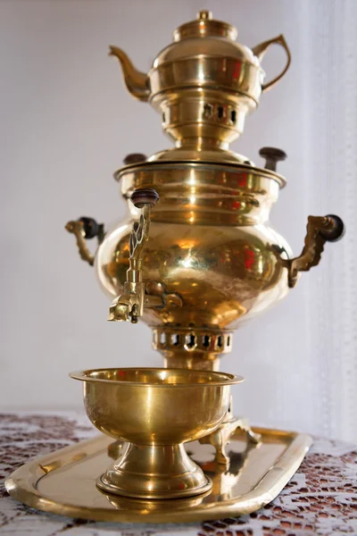Vieux samovar russe traditionnel — Photo