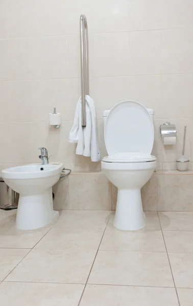 Toilette und Bidet — Stockfoto