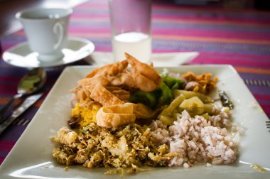 geleneksel sri lankian yiyecek ve içecekler