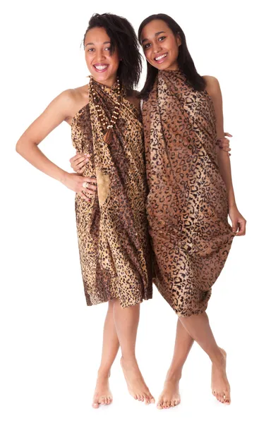 Zwei barfüßige Mädchen in Animal Print — Stockfoto