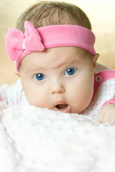 Çok tatlı küçük bebek portresi — Stok fotoğraf