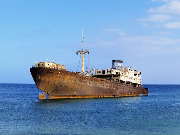 Shipwreck near Costa Teguise, Lanzarote, Canary Islands, Spain — Stock Photo, Image