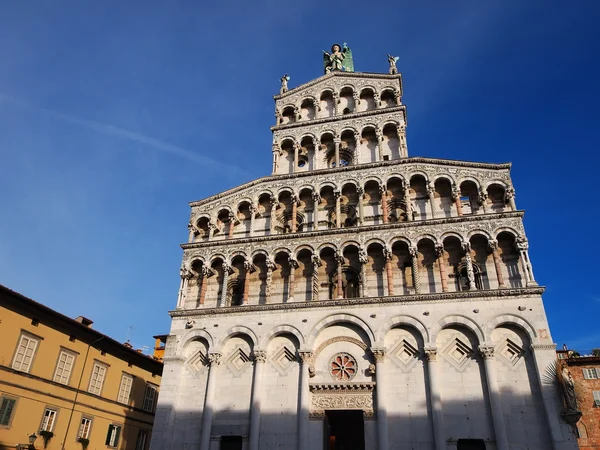 Katedra w lucca, Włochy — Zdjęcie stockowe