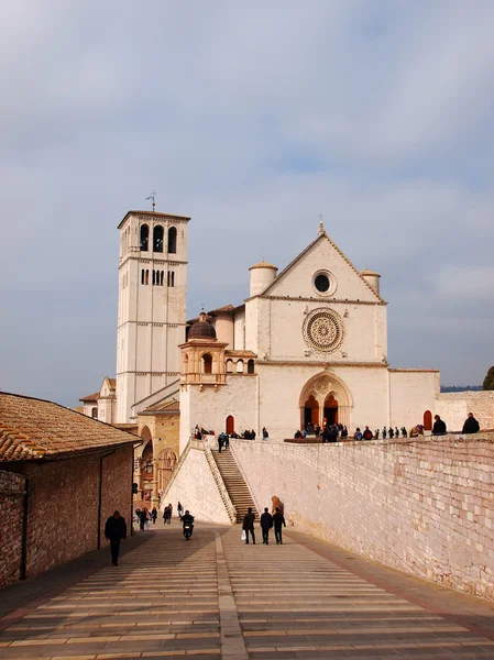 De basiliek van san francesco d'assisi, Italië — Stockfoto
