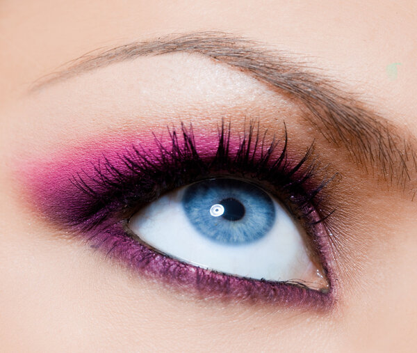 Close-up of beautiful womanish eye