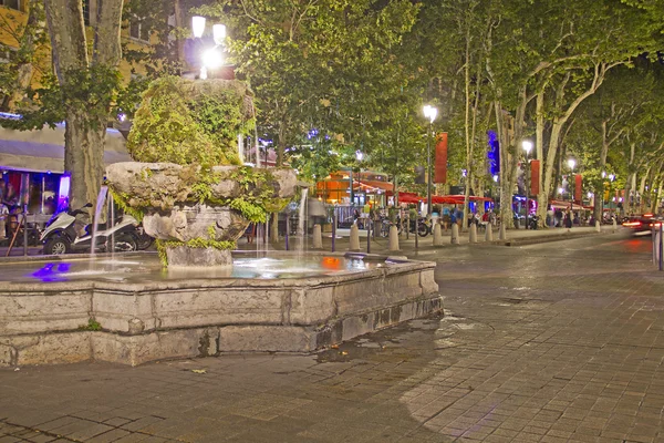 Foto nocturna de Aix-en-Provence, Francia — Foto de Stock