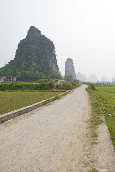 중국에 있는 암석 층 — 스톡 사진