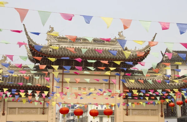 Цветные флаги Сучжоу — стоковое фото