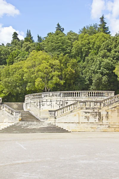 Parku jardin de la fontaine w Nîmes — Zdjęcie stockowe