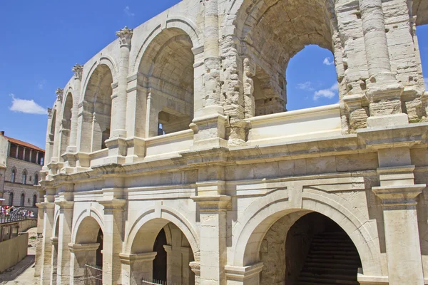Римская арена в Арле, Прованс — стоковое фото