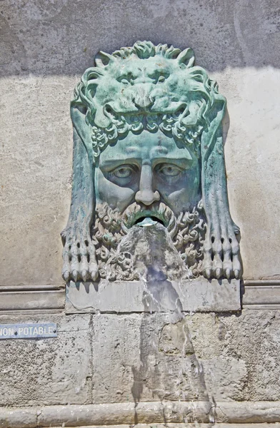 Fontana di Arles, Francia — Foto Stock