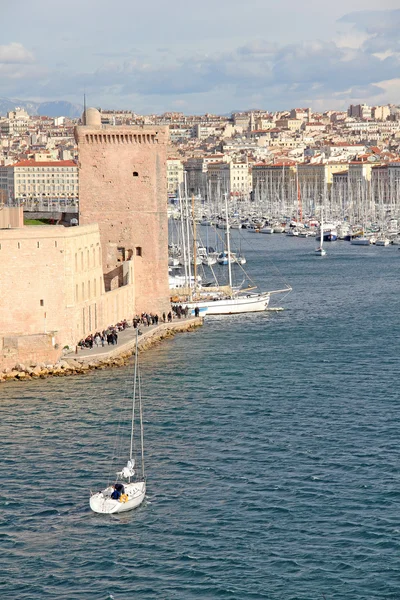 Famoso puerto antiguo de Marsella, Francia — Foto de Stock