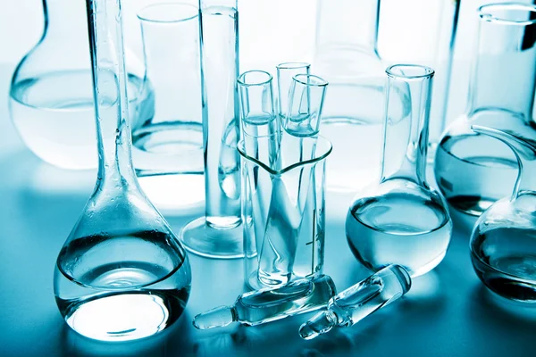 化学実験用ガラス器具 — ストック写真