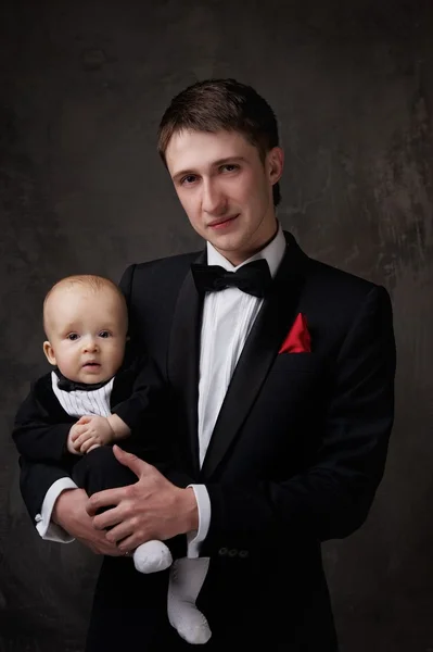 Отец со своим сыном — стоковое фото