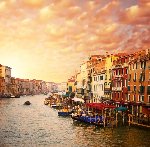 Mooi uitzicht op de gracht Venetië — Stockfoto