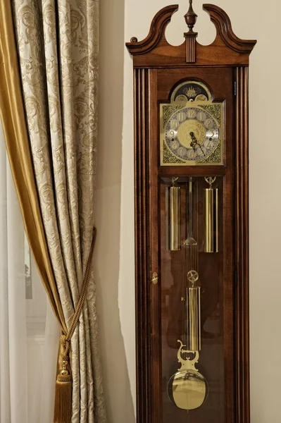 Vintage floor clock — Stock Photo, Image