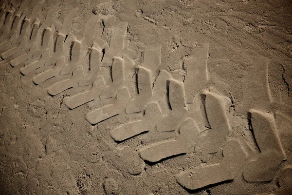 Reifenspuren im Sand — Stockfoto