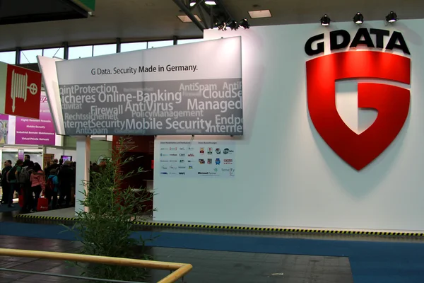 Гановер, Німеччина - 5 березня: стенд g-даних 10 березня 2012 в cebit комп'ютер expo, Ганновер, Німеччина. CeBIT є найбільший у світі комп'ютер expo. — стокове фото