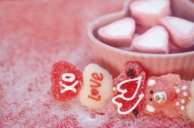 Sevgililer günü kebobs ve marshmellows