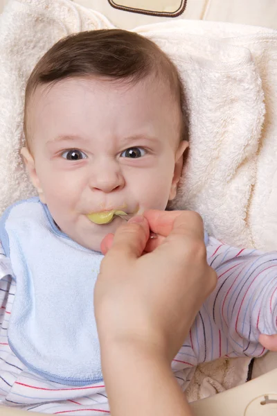 Pequeño bebé comer —  Fotos de Stock