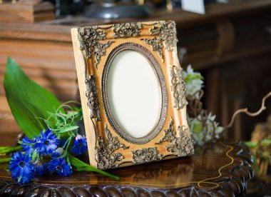 Antik dekoratif çerçeveli sakin bir hayat.