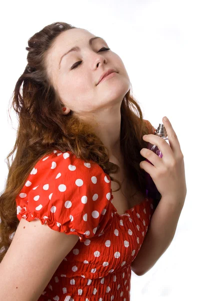 Mode kvinna använda parfym på midjan över vita. — Stockfoto