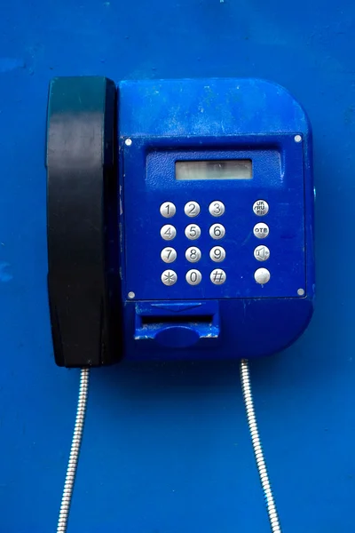 Telefone na cabine telefónica — Fotografia de Stock