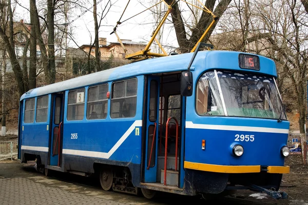 Трамвай номер пять в Одессе — стоковое фото