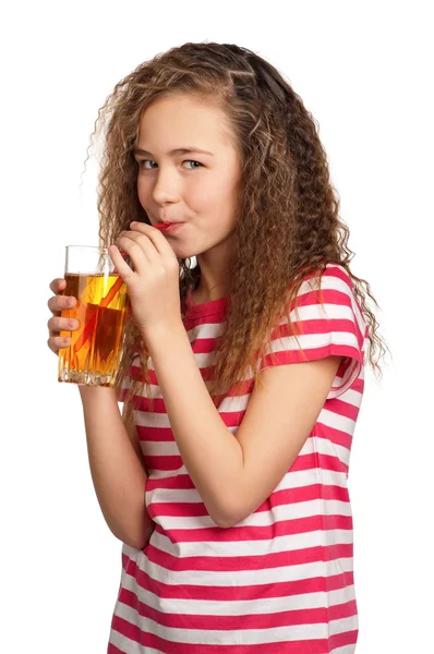 Дівчина з яблучним соком — стокове фото