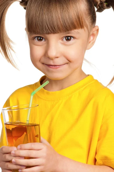 Κορίτσι με χυμό μήλου — Φωτογραφία Αρχείου