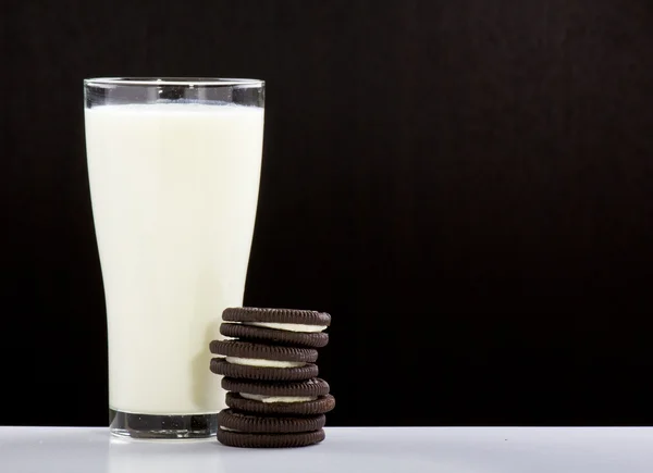 Μπισκότα και γάλα — Φωτογραφία Αρχείου