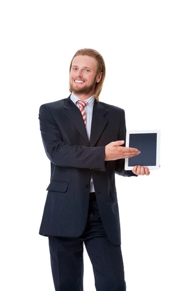 Jeune homme d'affaires avec tablette tactile numérique — Photo