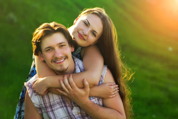 Happy Young Couple having fun Outdoor — Stock Photo, Image