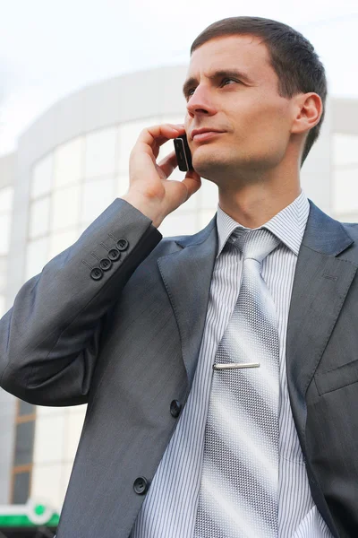 Young handsome businessman outdoor — Stock Photo, Image