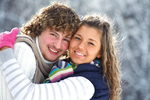 Couple in winter — Stock Photo, Image